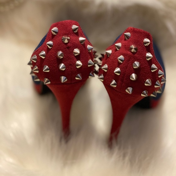 CHILLI PEPPER Spike Accent Heels - Picture 3 of 5